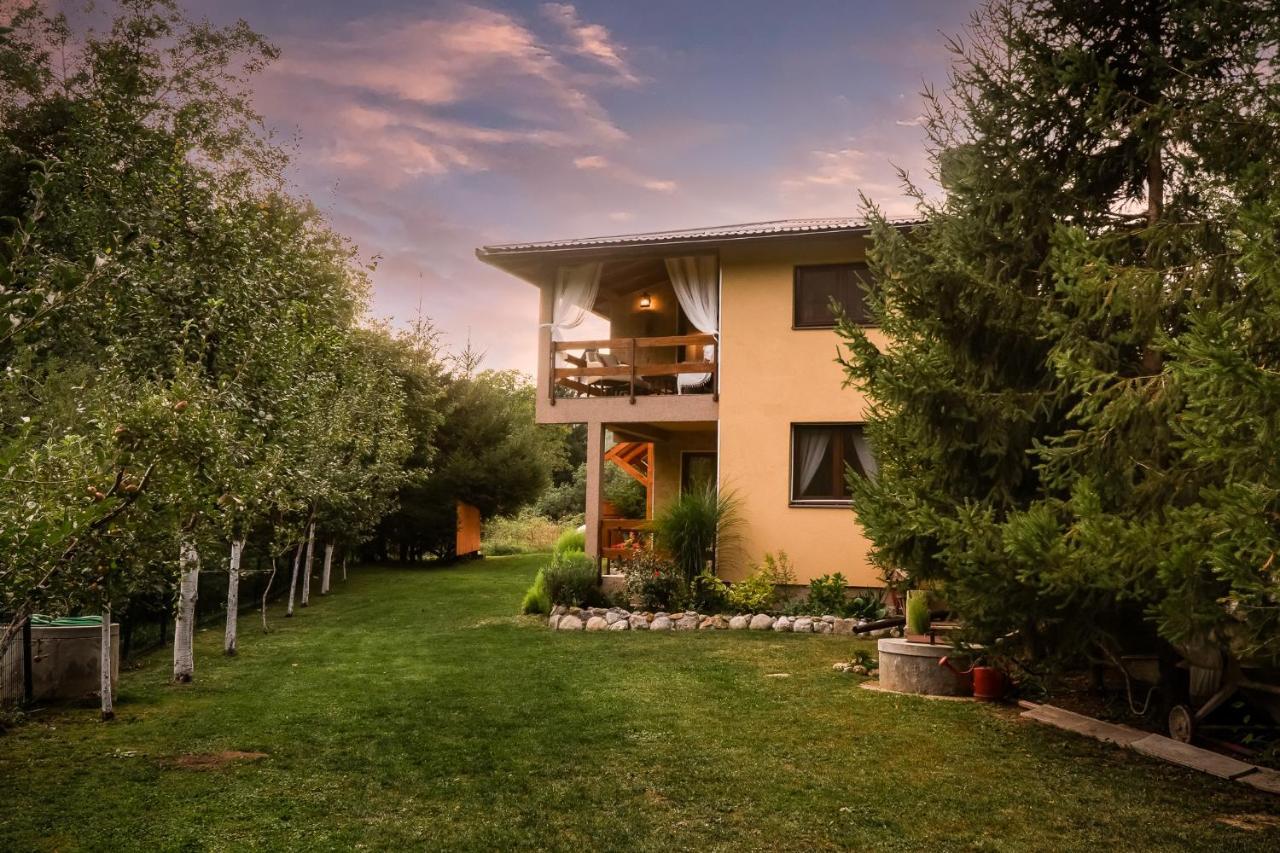 Eden Visoko Apartment Luaran gambar
