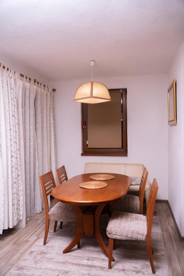 Eden Visoko Apartment Luaran gambar