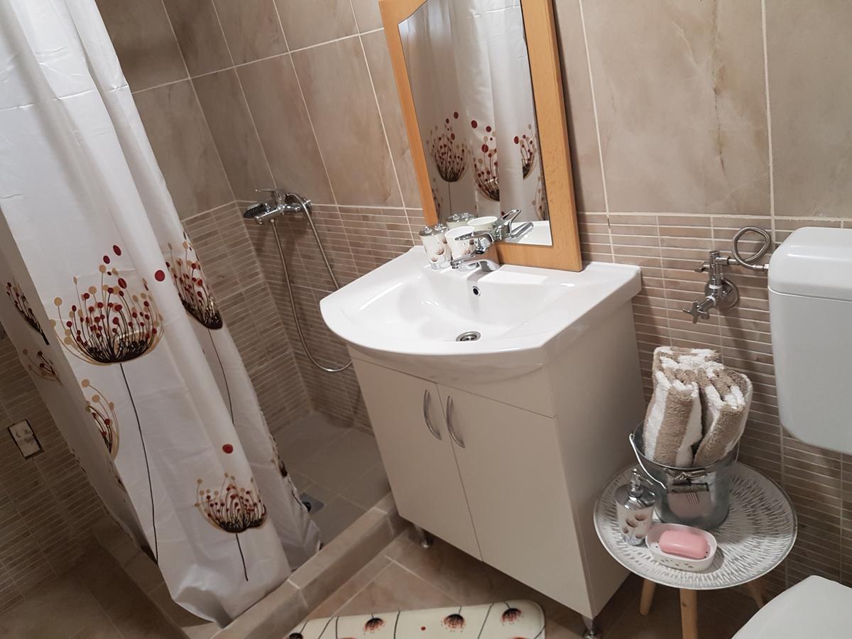 Eden Visoko Apartment Luaran gambar