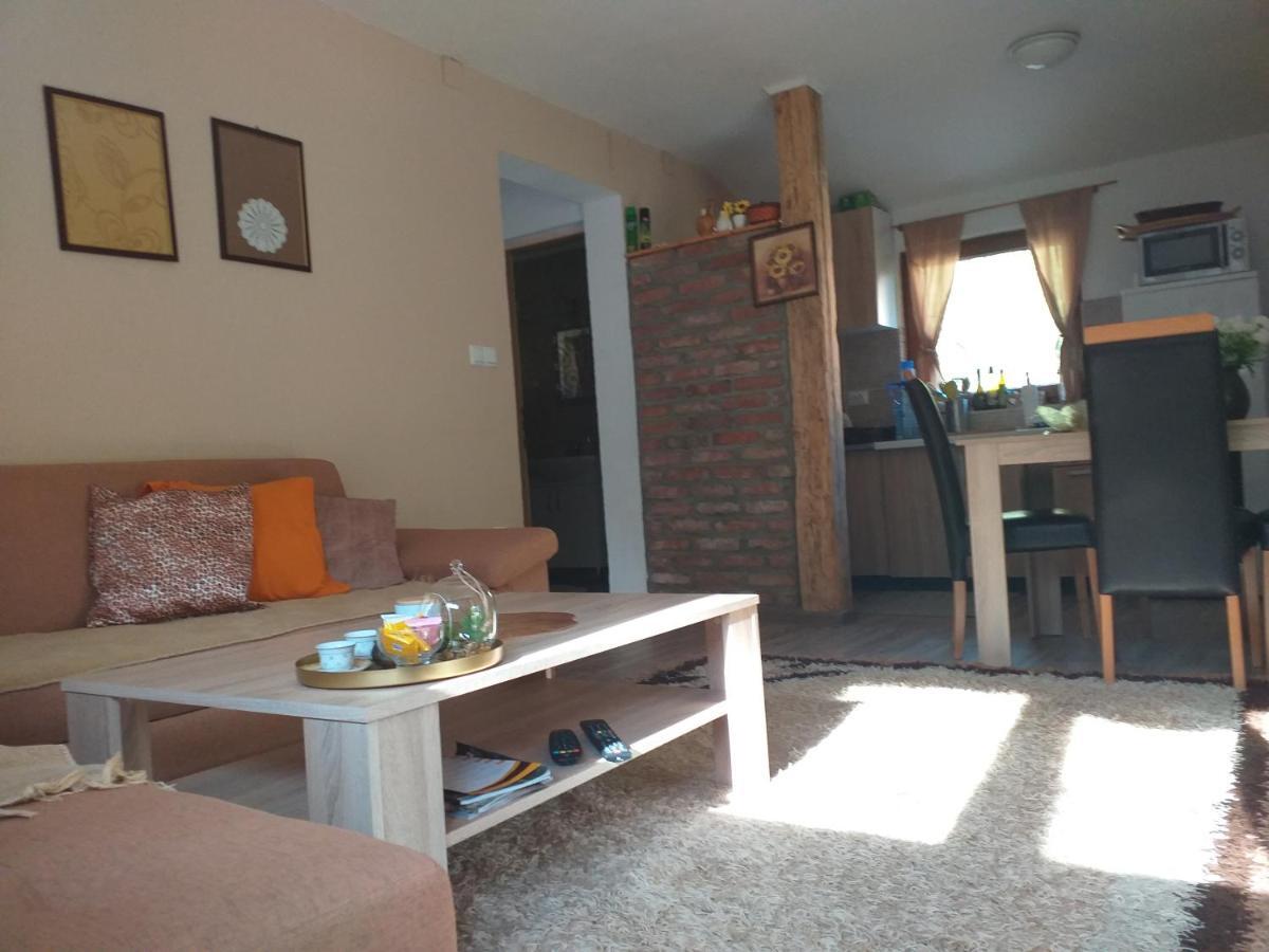 Eden Visoko Apartment Luaran gambar